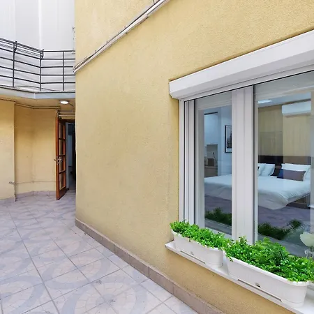 Paradise Museum Center بلغراد